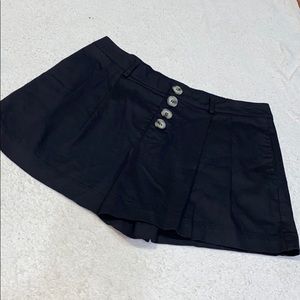 GILLI button front pleated shorts